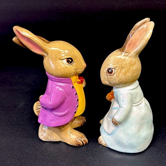 Vintage anthropomorphic hand painted Mr&Mrs.Rabbit figurines - Picture 3 of 10